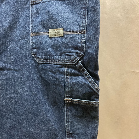 NWT Men’s Wrangler Blue Denim Carpenter Shorts Relaxed Fit Size 48 Regular - Picture 5 of 6